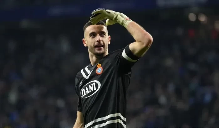 قبل انتقاله لبرشلونة.. خوان جارسيا يودع إسبانيول برسالة مؤثرة