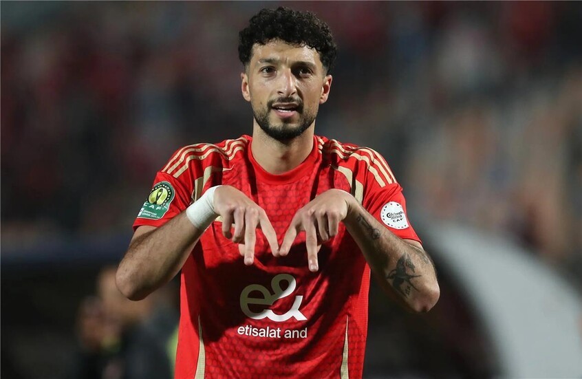"بعد تمرده".. تطورات حاسمة في أزمة وسام أبو علي مع الأهلي المصري