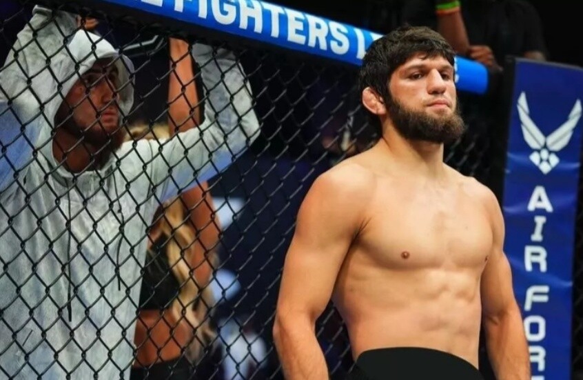 كمين و10 رصاصات.. محاولة اغتيال بطل MMA خيزاريف في داغستان