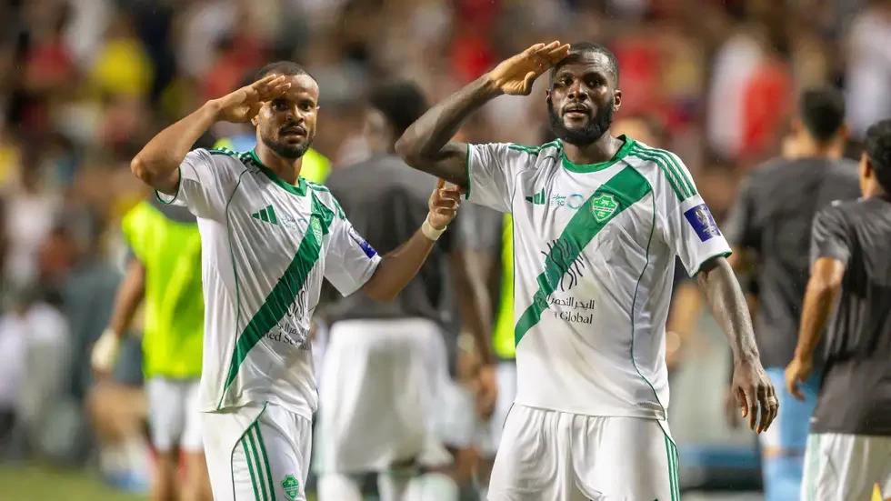 ركلات الترجيح تتوج الأهلي بالسوبر السعودي للمرة الثانية