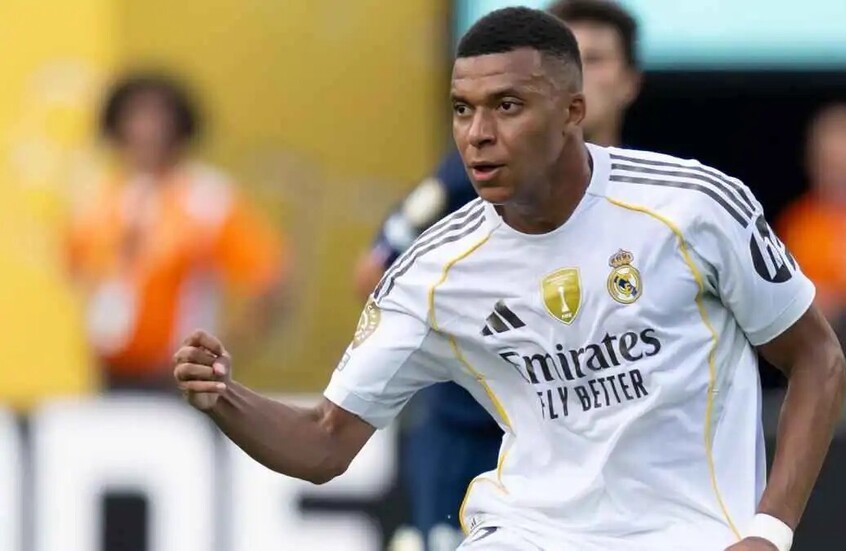 بسبب مبابي.. ريال مدريد يطيح بموظفة كبيرة