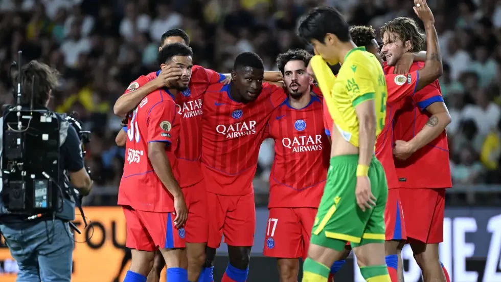 بأقل مجهود.. باريس يتخطى عقبة نانت