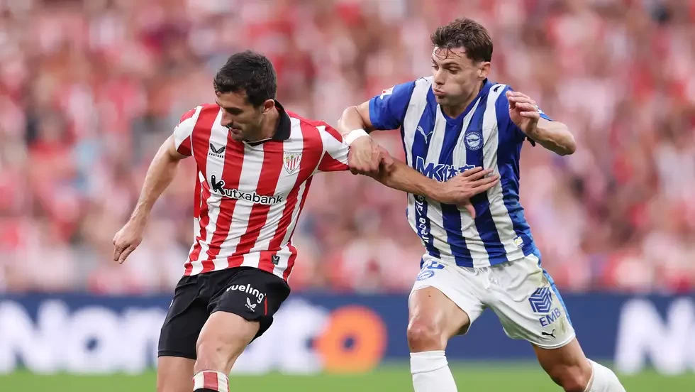 ديبورتيفو ألافيس يمنح ريال مدريد الصدارة منفردًا