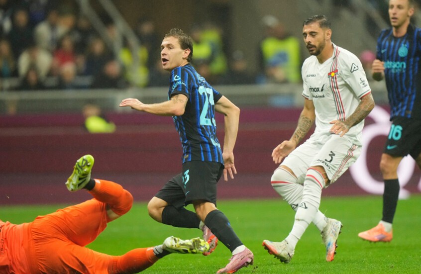 إنتر ميلان يدك شباك كريمونيزي برباعية ويقفز إلى صدارة الدوري الإيطالي مؤقتا