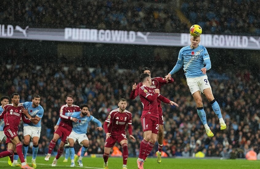 مانشستر سيتي يكتسح ليفربول