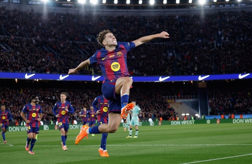 برشلونة يفوز على بلباو برباعية نظيفة على ملعبه كامب نو