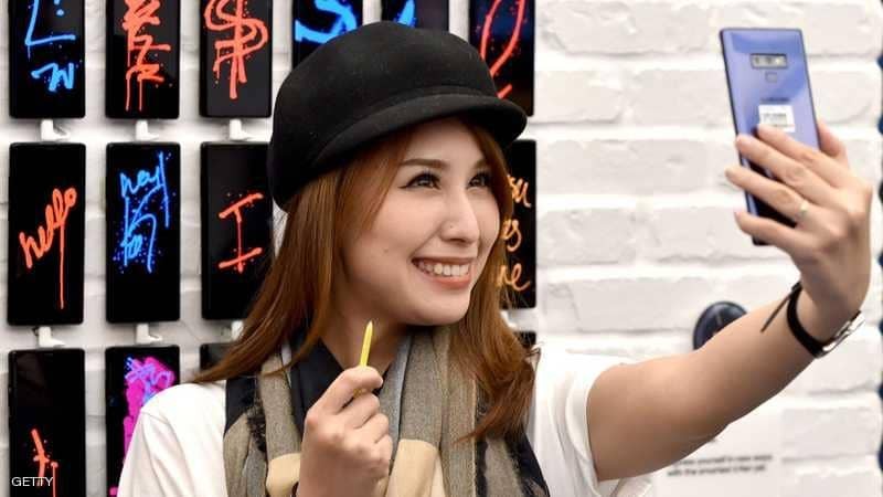 مزايا فريدة في سامسونغ "نوت 9" لن تجدها في هواتف "آيفون"