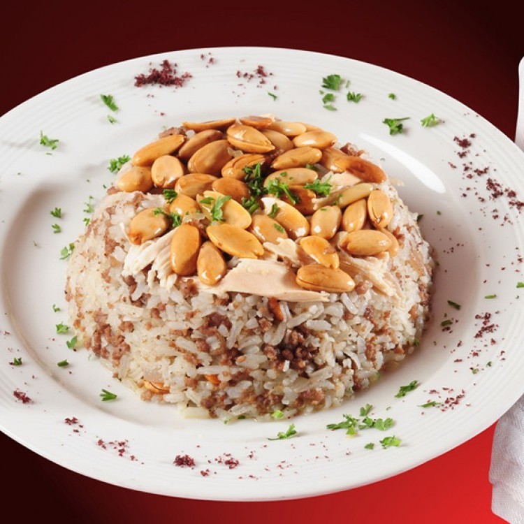 طريقة عمل "الأرز بالزعفران" واللحم المفروم