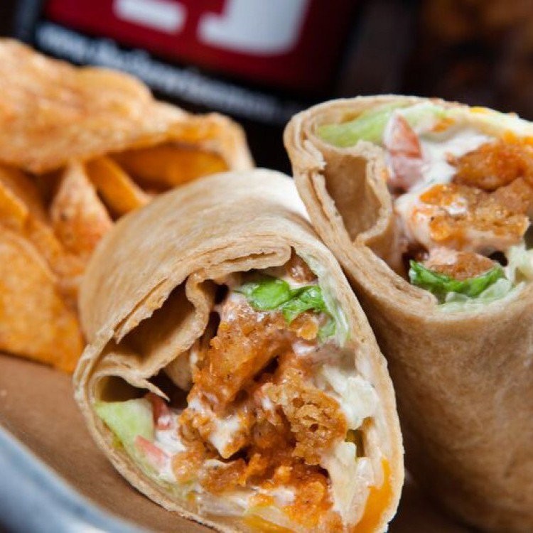 ساندويش دجاج بالبوفالو صوص