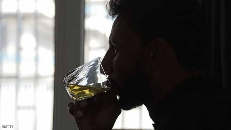 الشاي الساخن جدا يهدد بسرطان المريء