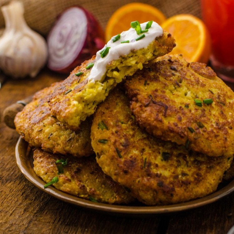 طريقة عمل "عجة الزهرة" مشاط