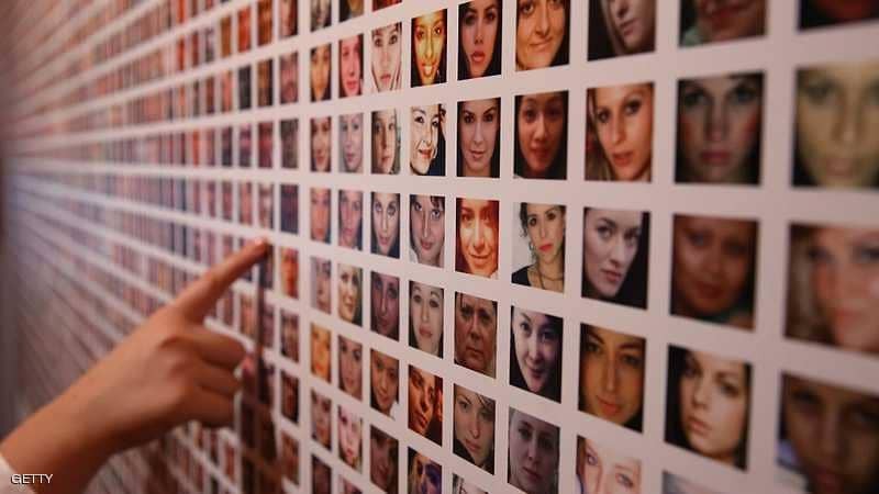 تحذير "خطة فيسبوك الخبيثة" بعد تحدي السنوات العشر.. 