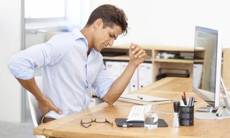 طريقة بسيطة للحفاظ على صحة العاملين جلوسا