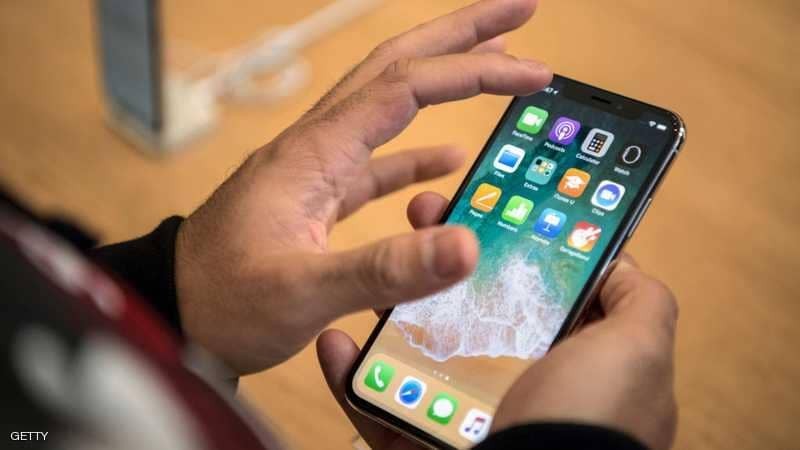 هل تملك هاتف آيفون؟.. دراسة تكشف شخصيتك