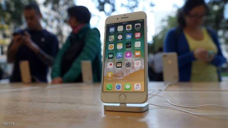 تحديث أبل الجديد يضرّ بهواتف "آيفون 8"