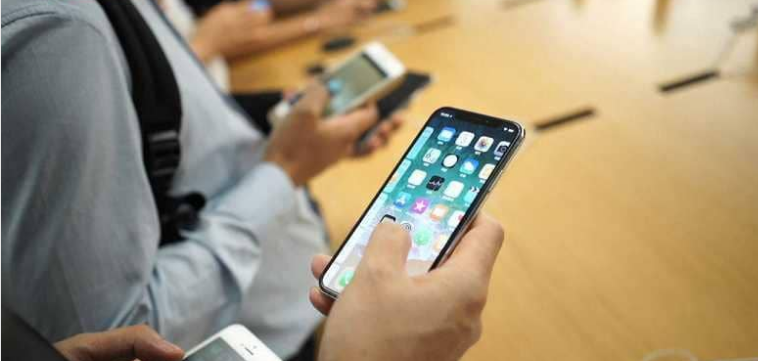 أبل تؤجل مزايا مهمة في التحديث الجديد