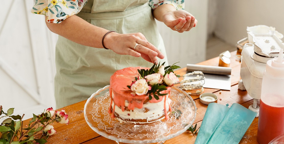 تعرّفي على أفضل طُرق تزيين الحلويات المنزلية!