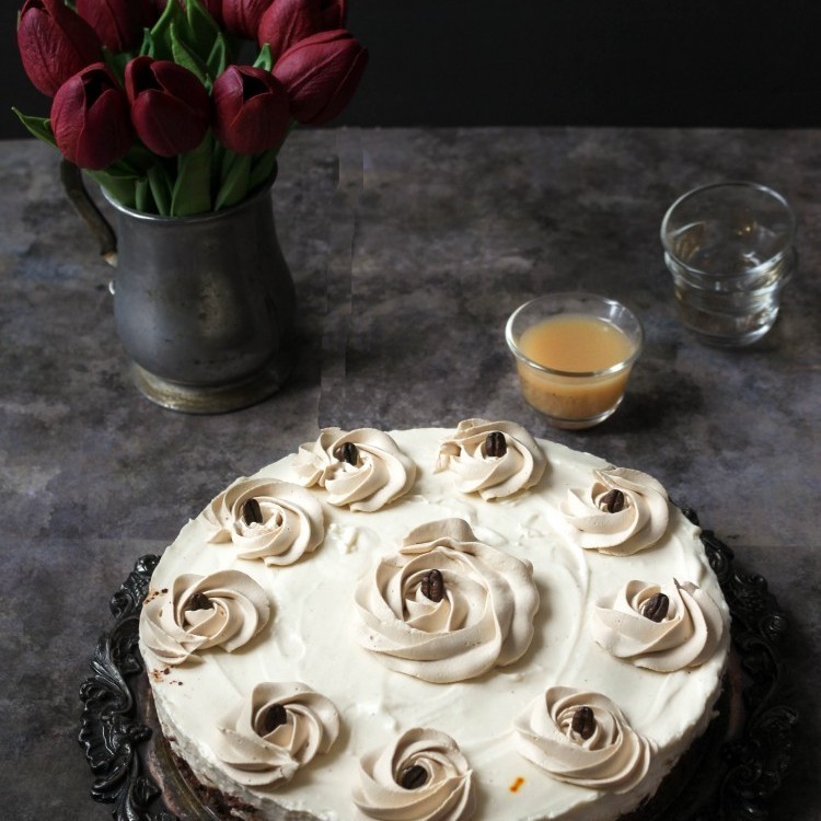  طريقة عمل تشيز كيك القهوة العربية والتمر