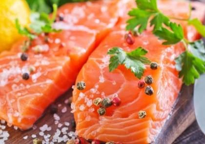 تناول الأسماك الزيتية بإفطار رمضان من أجل صحة قلبك