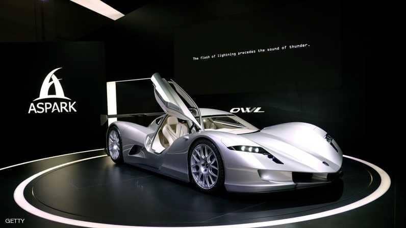 سيارة يابانية كهربائية بتسارع صاروخي