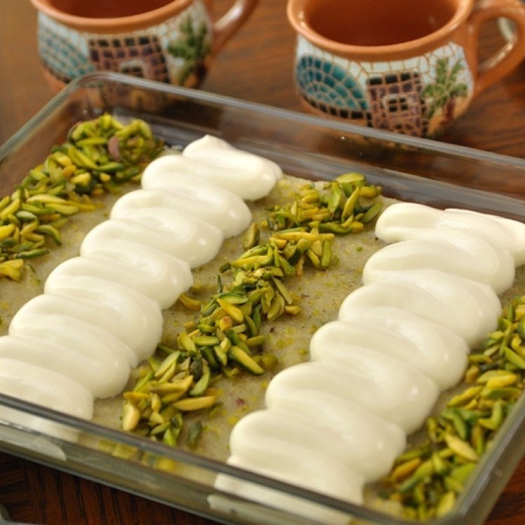 طريقة عمل المدلوقة بالفستق الحلبي 