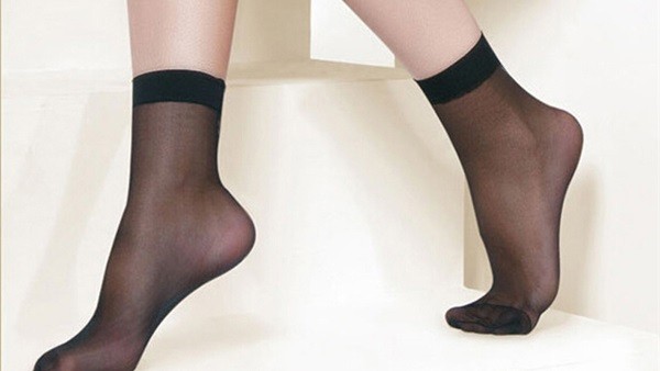 حكم المسح على الجورب الشفاف