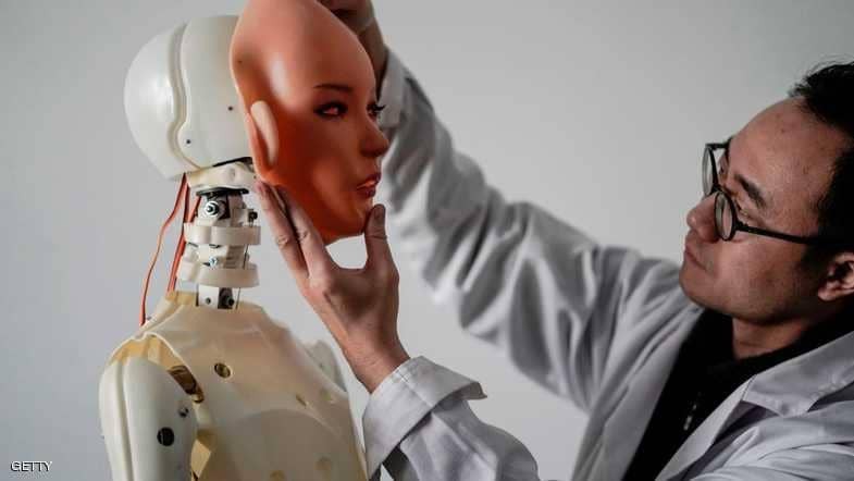 تاريخ صادم.. متى تفوق الروبوتات أعداد البشر؟
